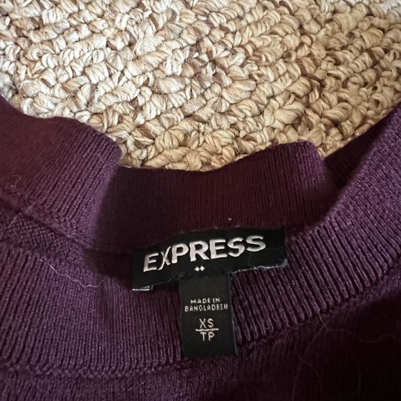 Burgundy Express Zipper Side Top - Picture 2 of 2